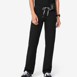 FIGS Livingston Basic Scrub Pants Petite